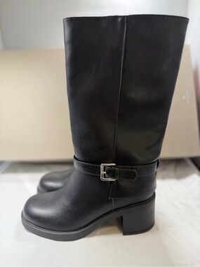 Black Chunky Block Heel Knee High Buckle Boots Size 7.5
